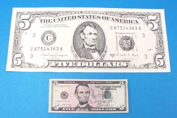 realistic jumbo five dollar bill