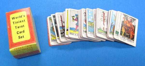 world's tiniest tarot card set (nos)